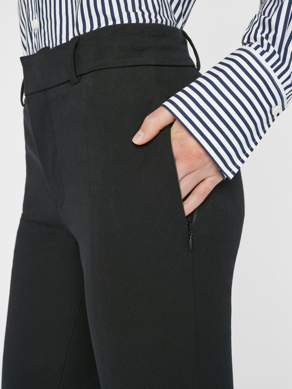 Frame | Le High Flare Split Front Trouser - Noir
