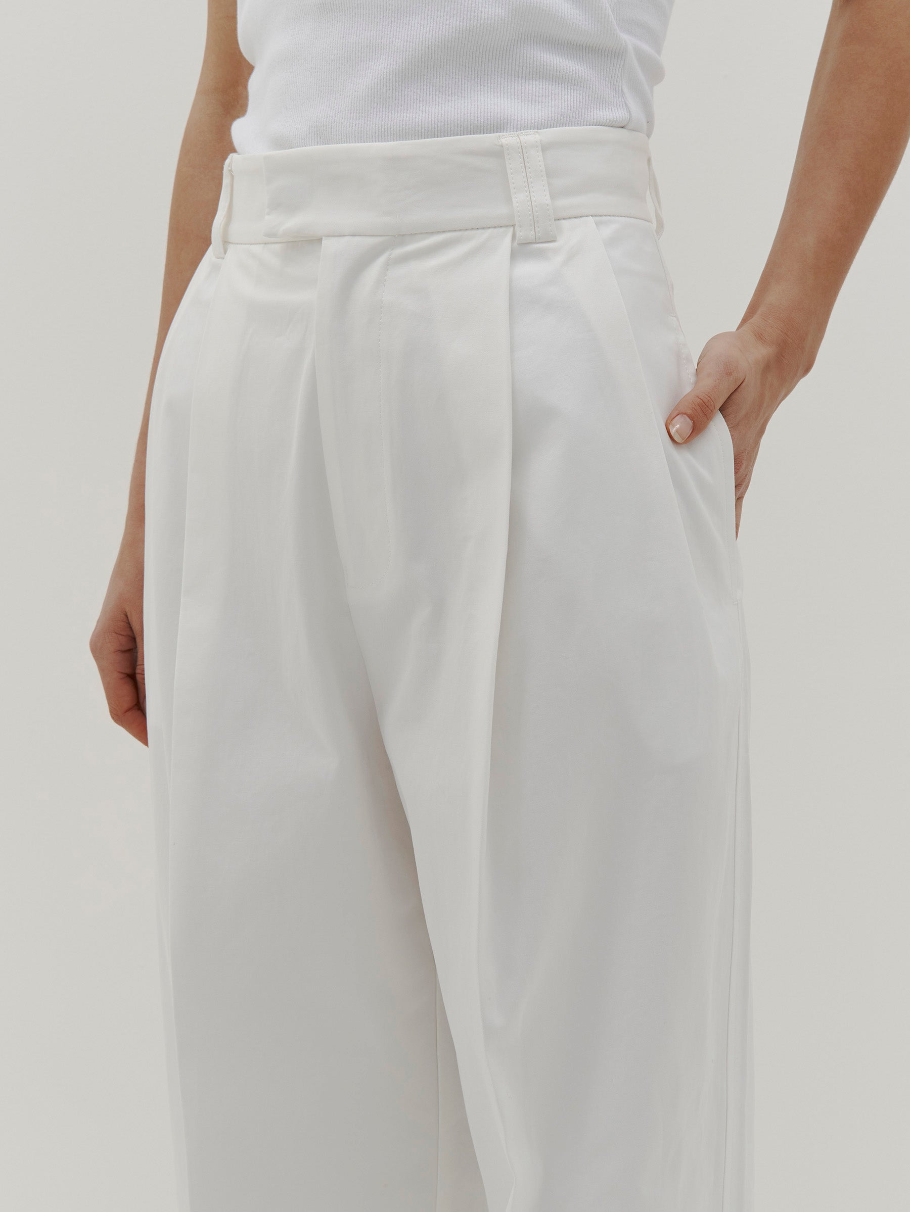 Bassike | Double Cotton Pleated Pant - White