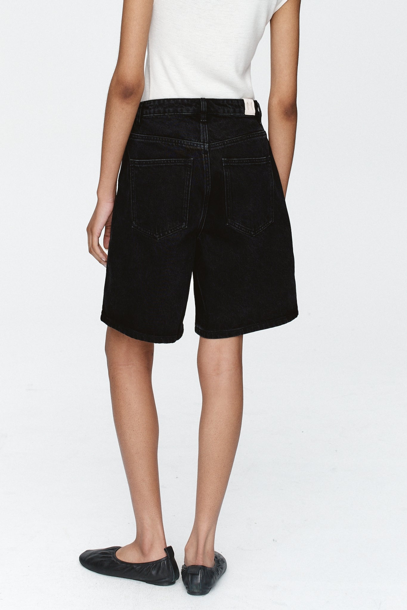 Marle | Relaxed Jean Short - Black