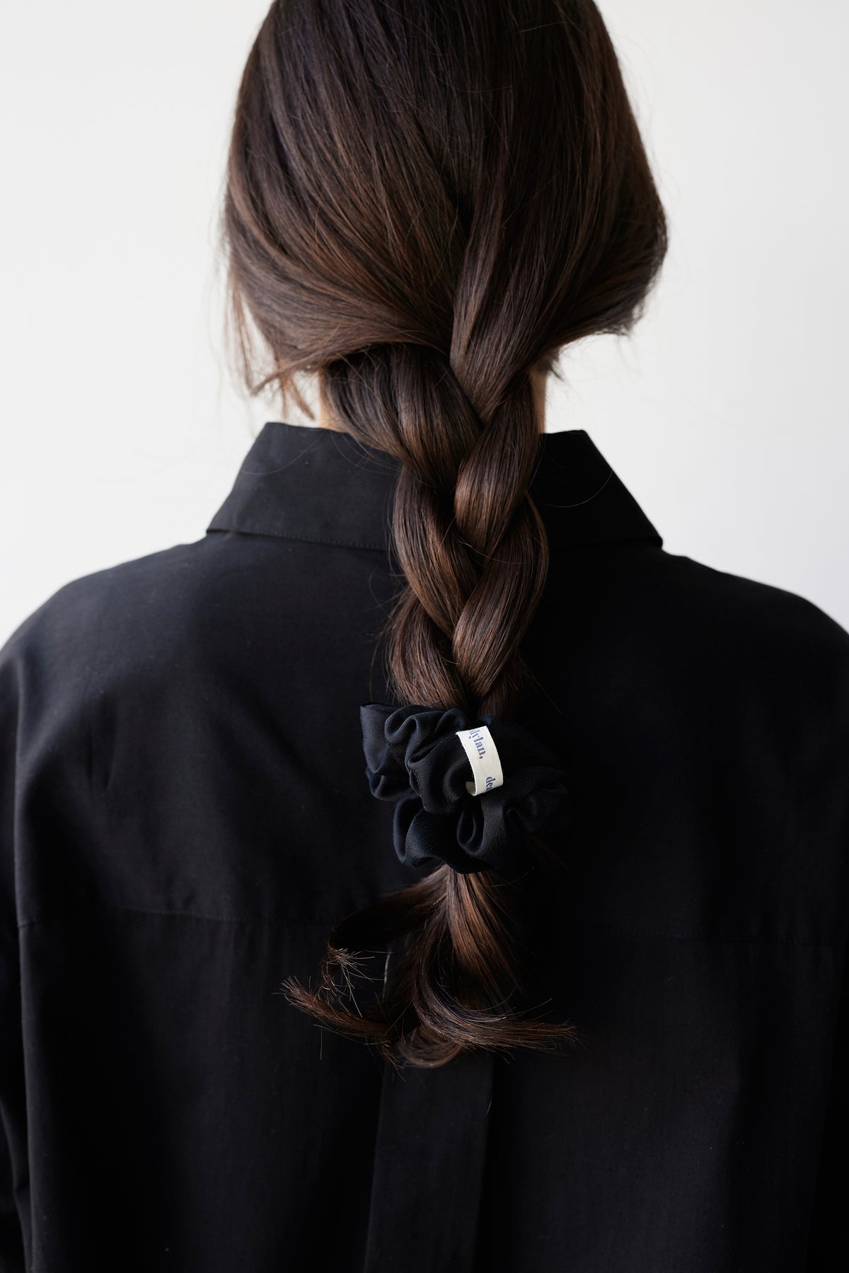 Dear Dylan | Silk Scrunchie - Noir