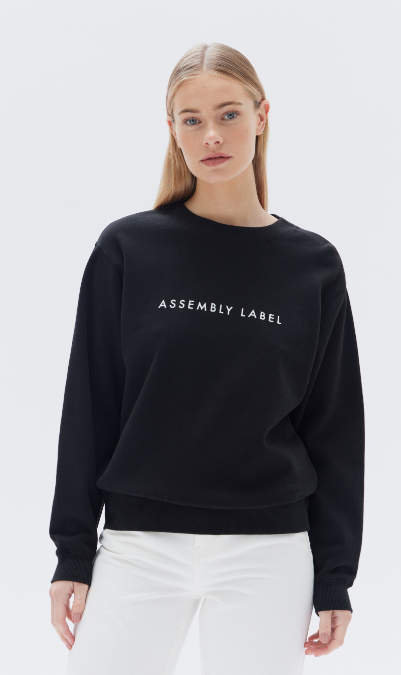 Assembly Label | Logo Fleece - True Black/White