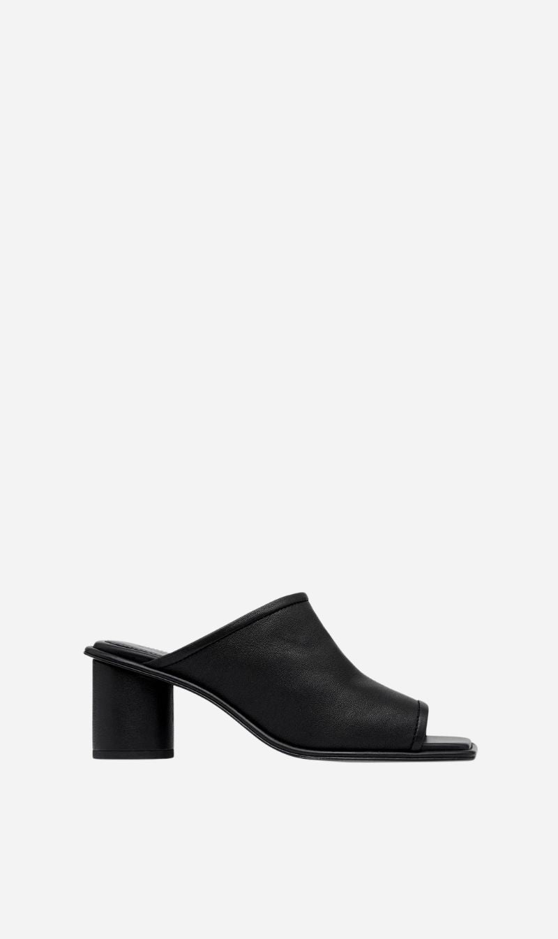 St Agni | Cylinder Heel - Black