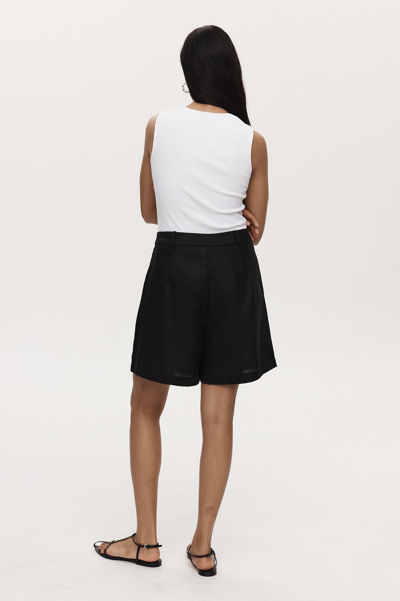 Marle | Raymond Short - Black