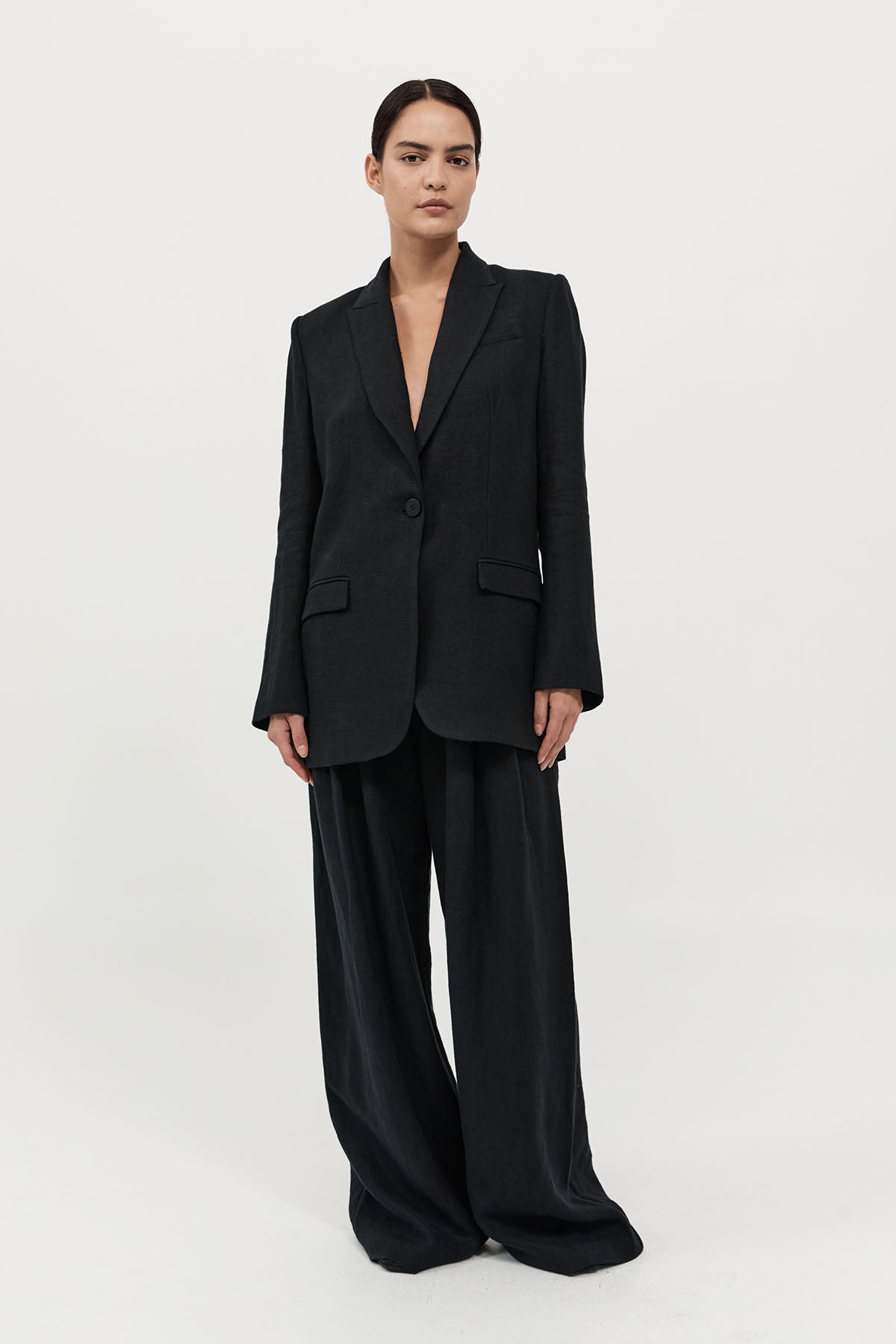 St. Agni | Tailored Linen Blazer - Black