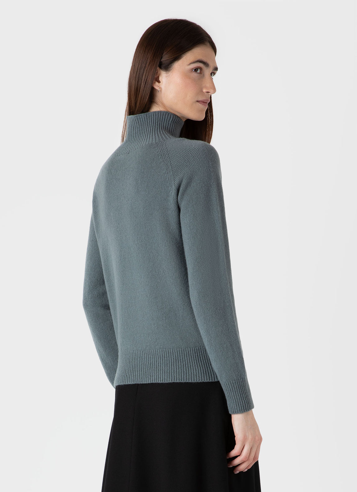 Sunspel | Funnel Neck Jumper - Smoke Green