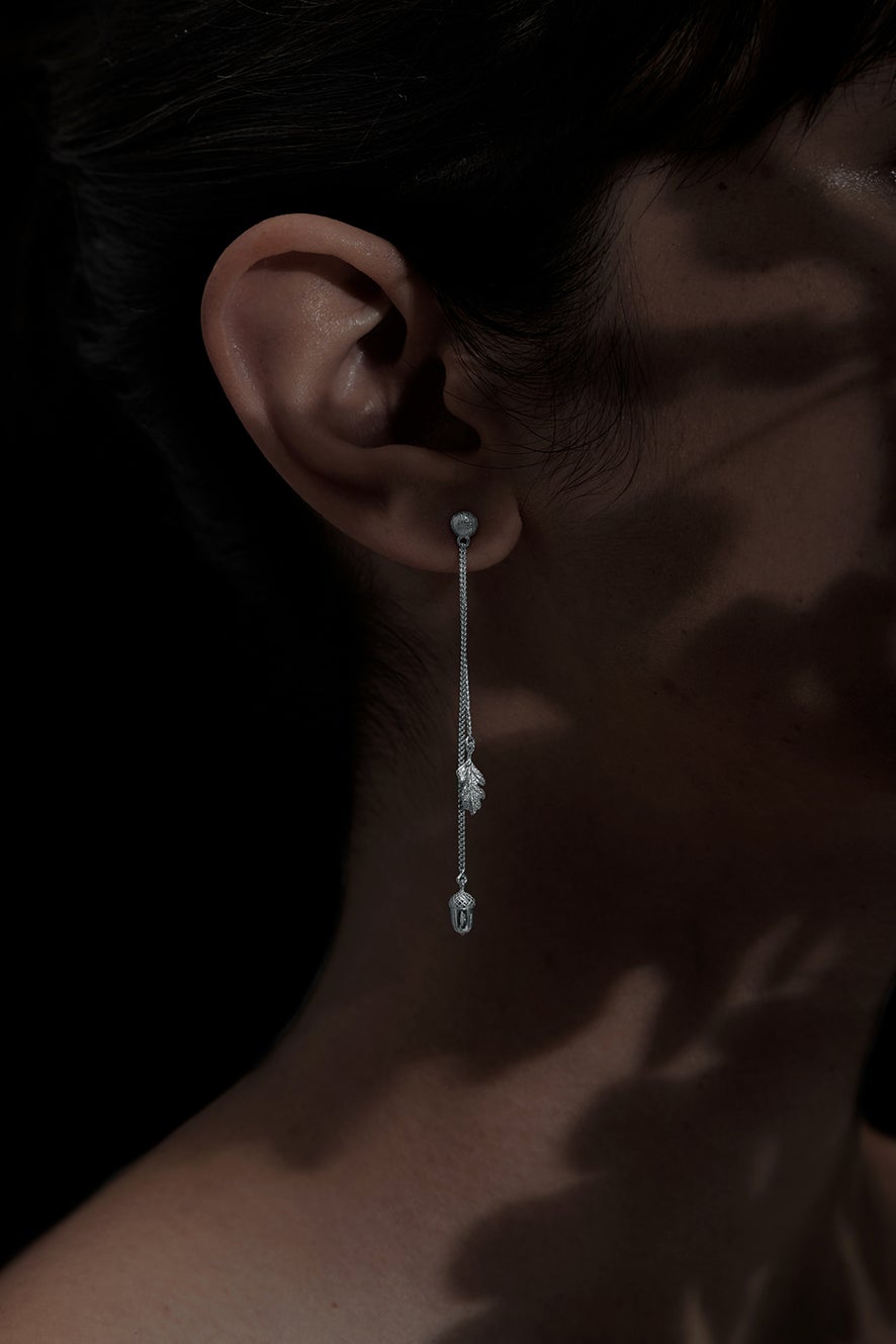 Karen walker | Acorn + Leaf Pendulum Earring - Silver